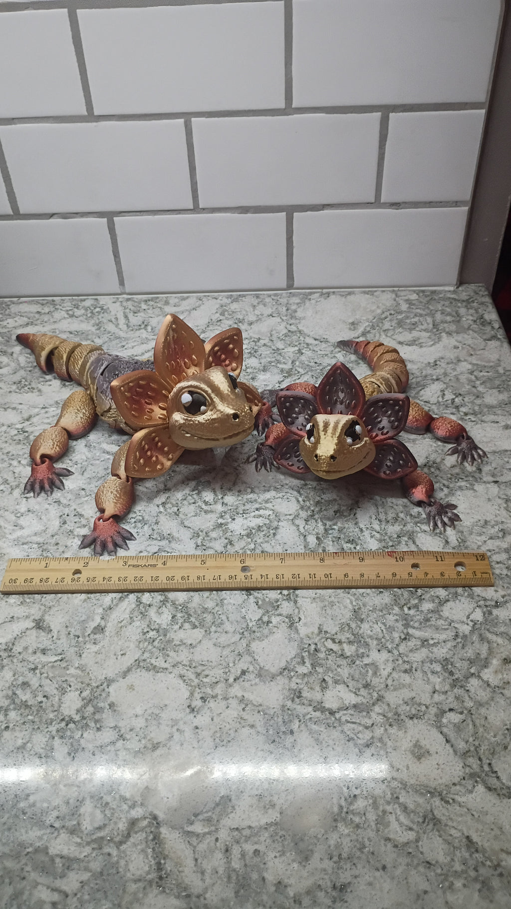 Frilled Lizard Dragon (Large)