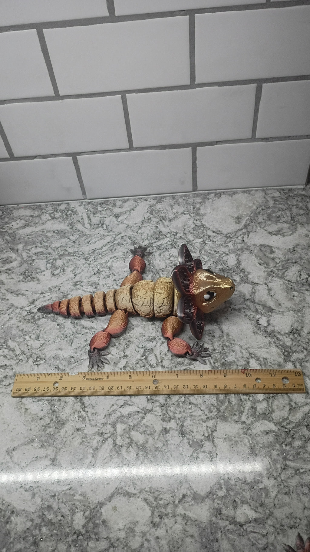 Frilled Lizard Dragon (Medium)